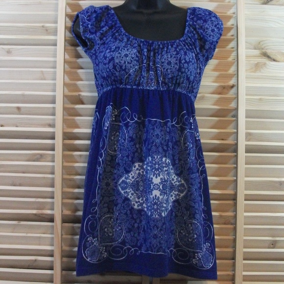 Lot of 4 Ladies Small Tops - Picture 3 of 5